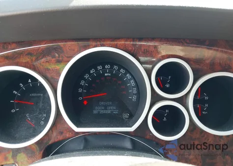 2008 Toyota Tundra Limited 5.7L V8 z USA, uszkodzony, nr VIN 5TFDV58128X082622